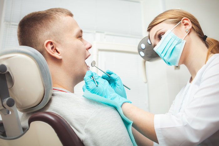 Top Reasons to Visit a Periodontist for Healthier Gums
